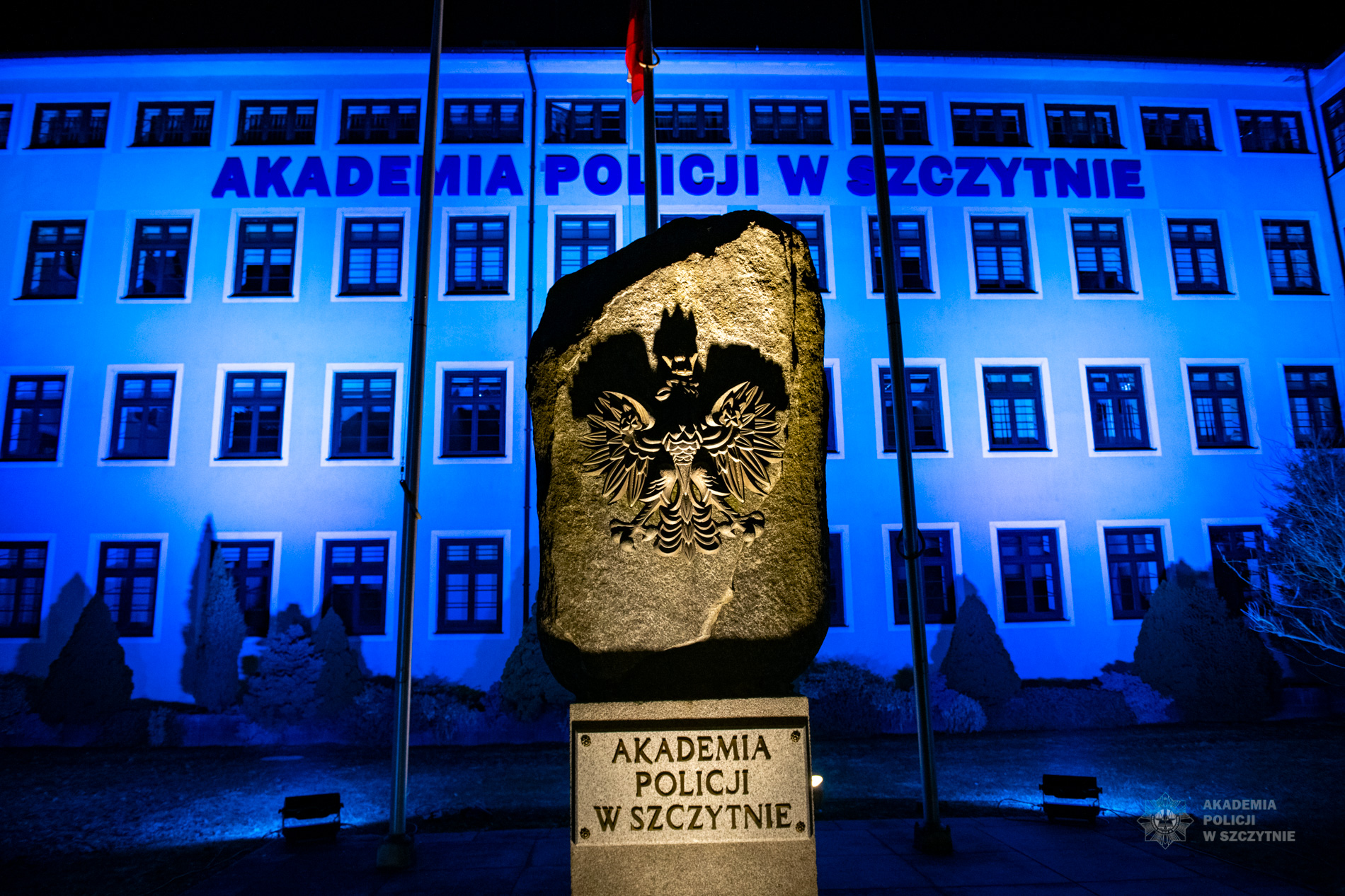 Budynek na niebiesko